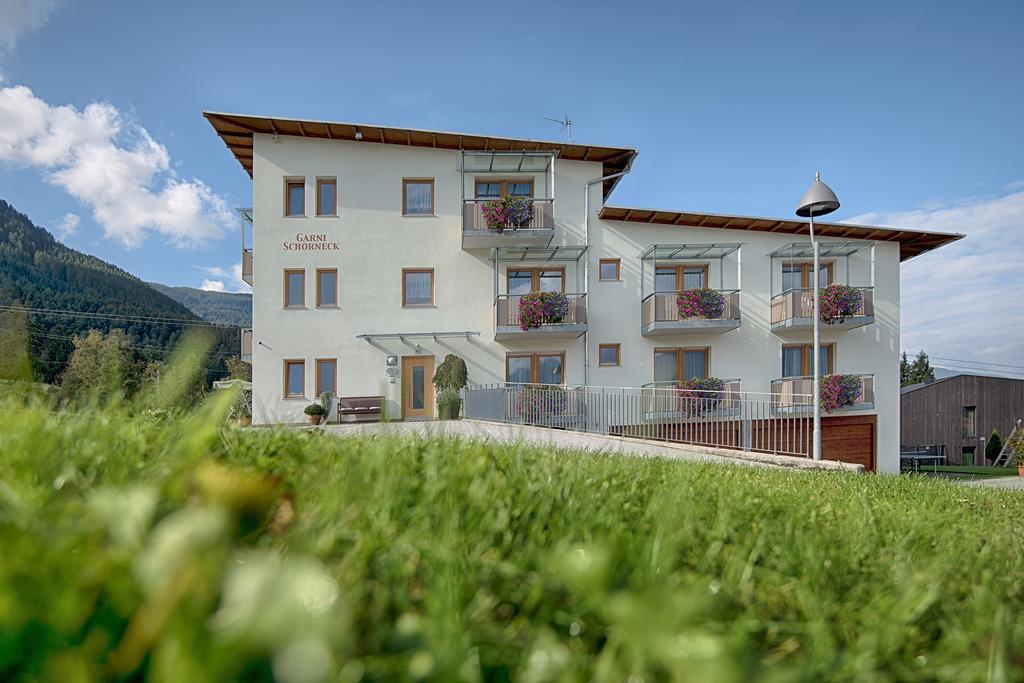 Garni Schorneck Bed & Breakfast Brunico Exterior photo