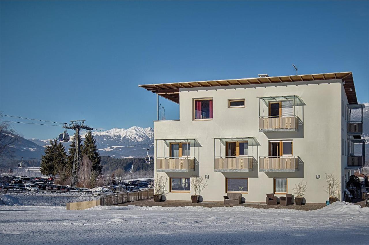 Garni Schorneck Bed & Breakfast Brunico Exterior photo